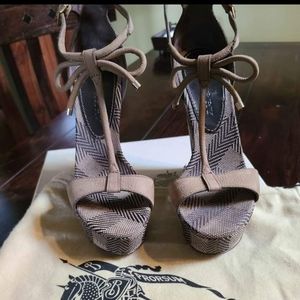 burberry wedges